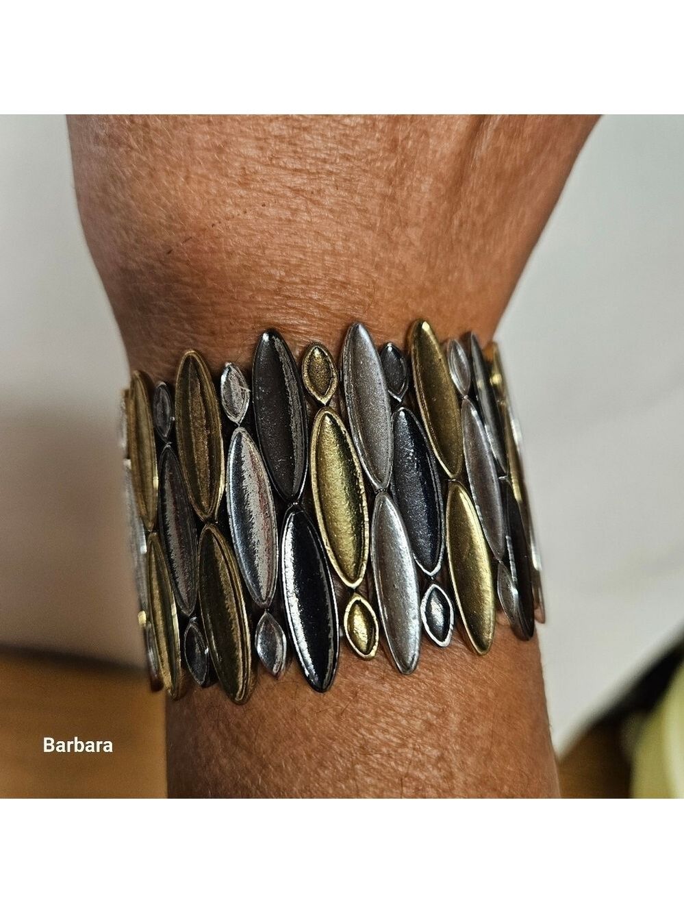 3-Tone Metal Oval Stretch Bracelet
